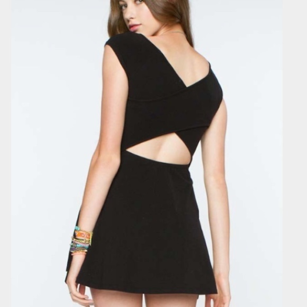 Brandy melville bethan dress